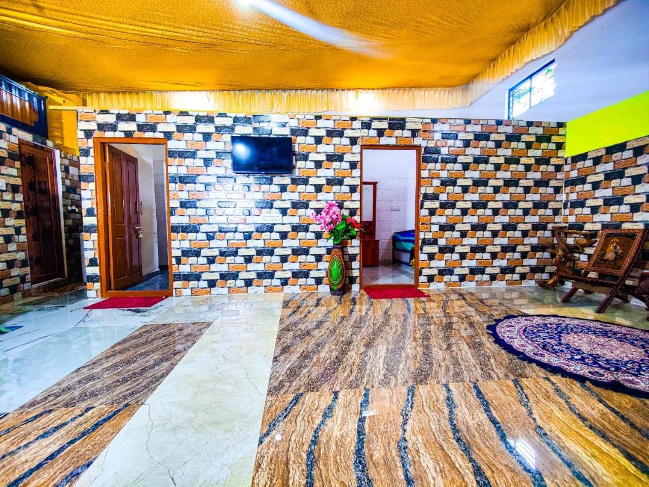 Sahara Family Homestay Mysore Exterior foto