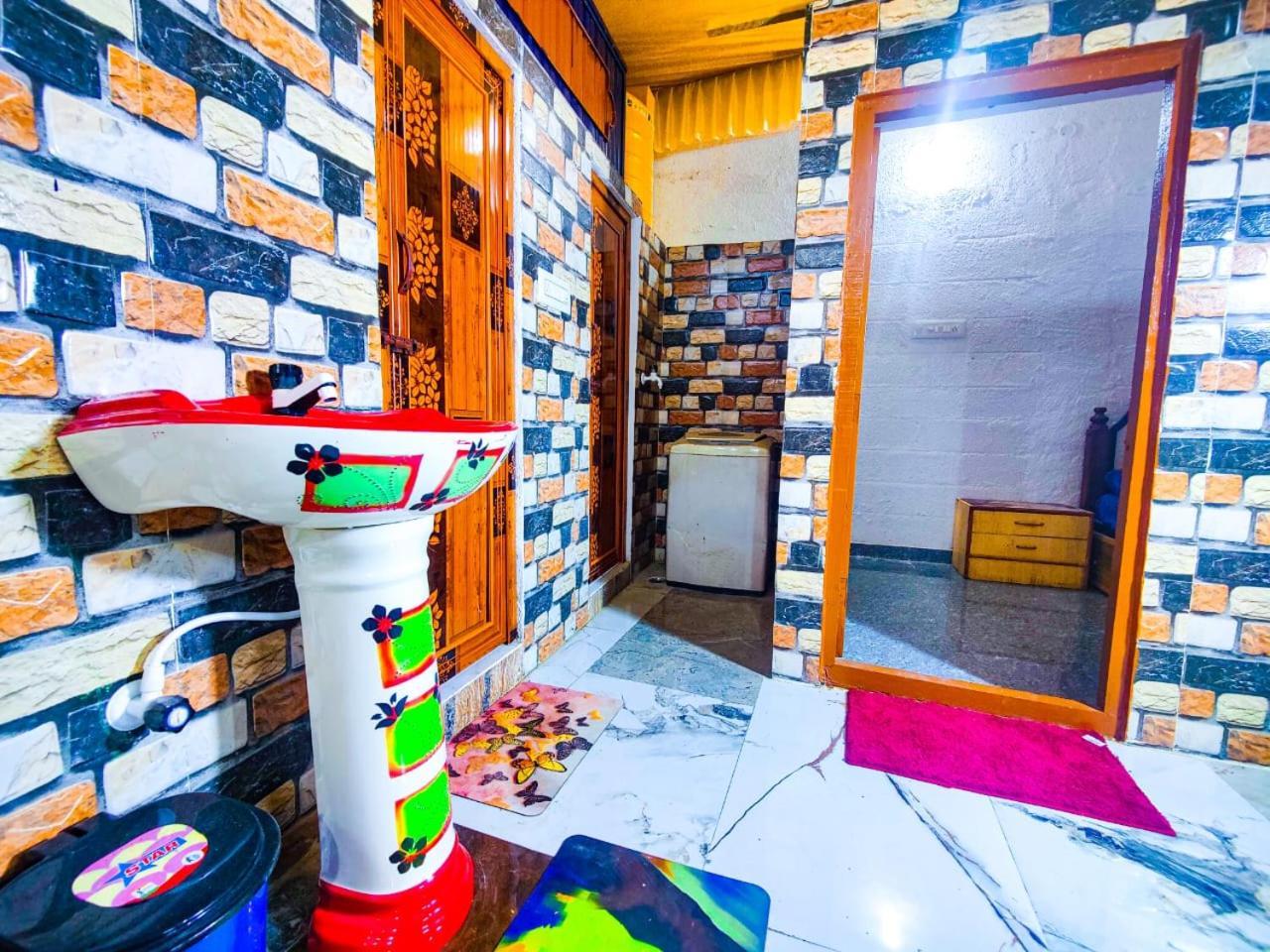 Sahara Family Homestay Mysore Exterior foto
